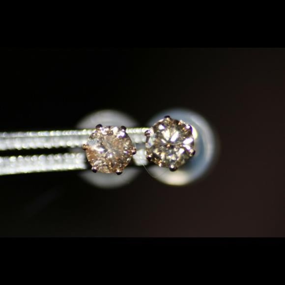 18k yellow gold earrings 750 diamond .46ct studs yellow theopaloutlet video - Picture 6 of 9